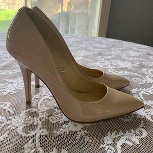 Jessica Simpson Nude Heels